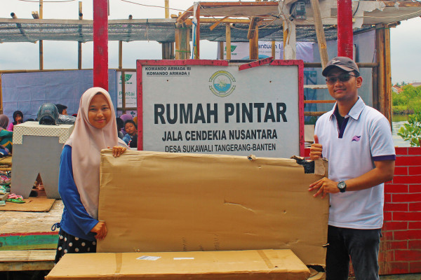 Waruna Group Plants 2,000 Mangroves with LindungiHutan